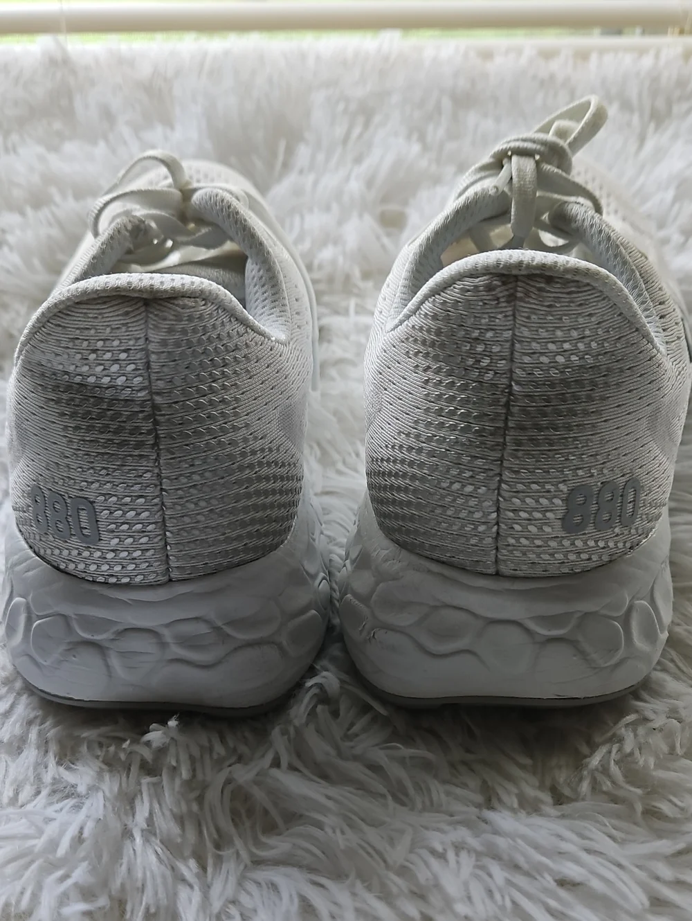 New Balance Women's White Athletic Running Shoes Size 10